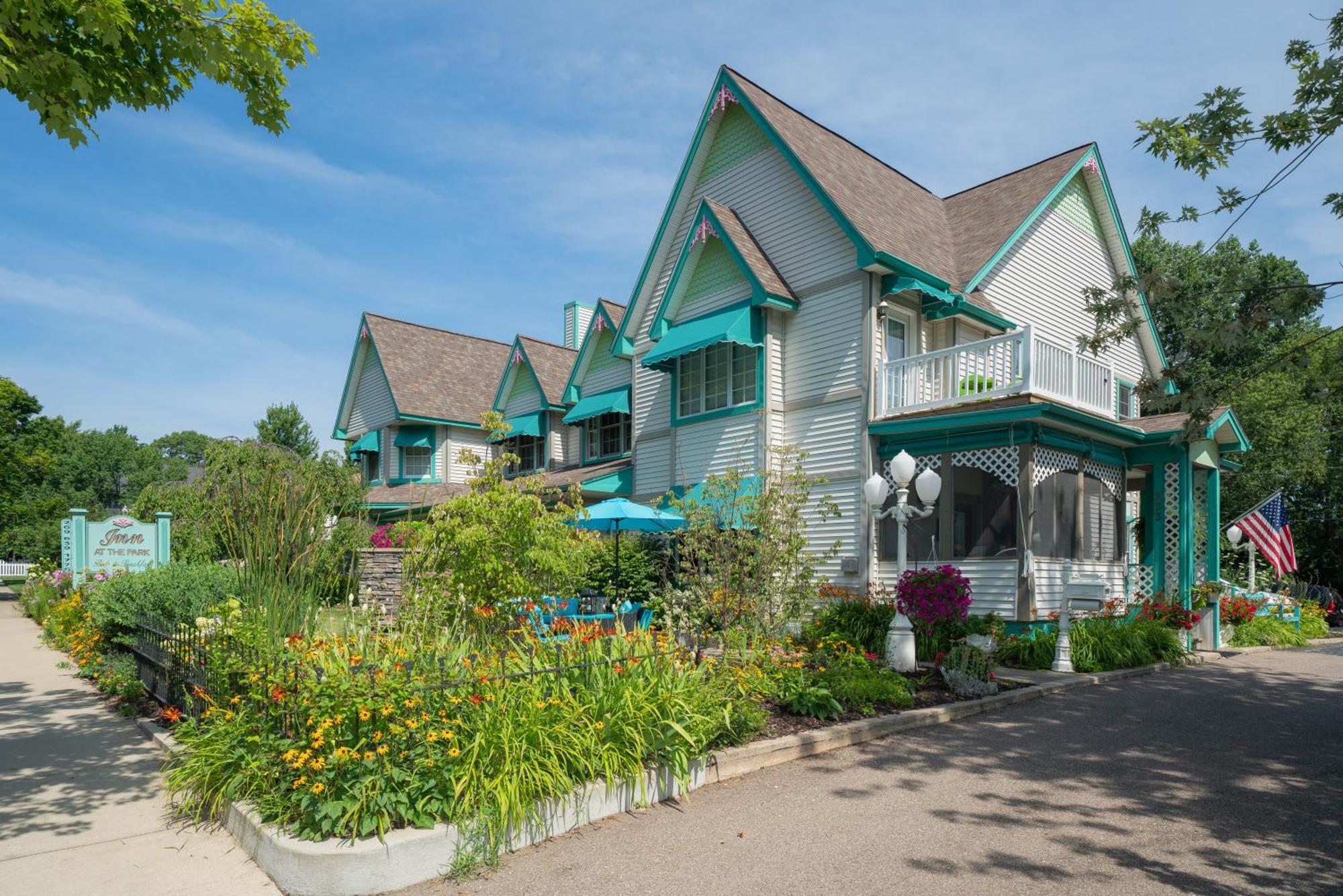 Inn At The Park Bed And Breakfast Саут-Хейвен Экстерьер фото